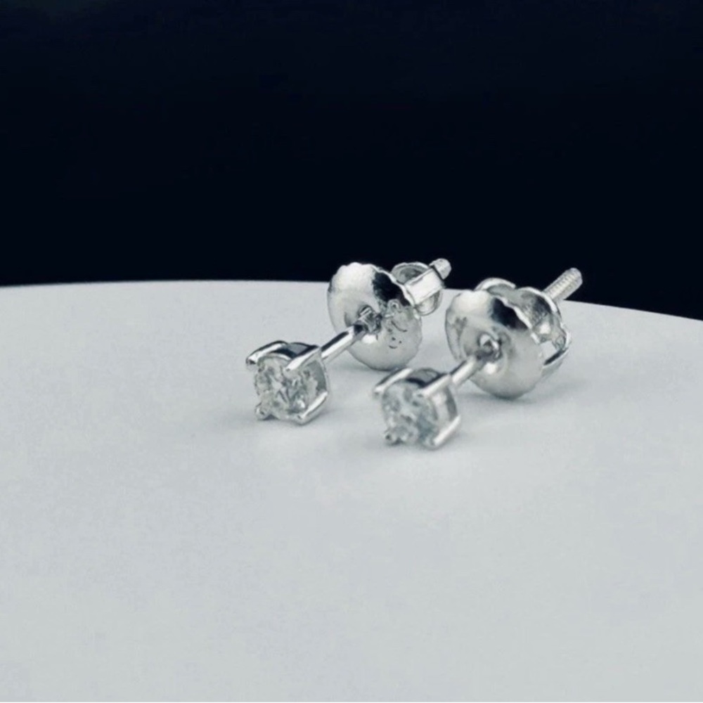 Sterling Silver Moissanite 3mm Stud Earrings